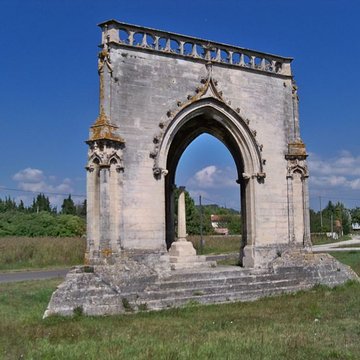 Croix couverte de Beaucaire