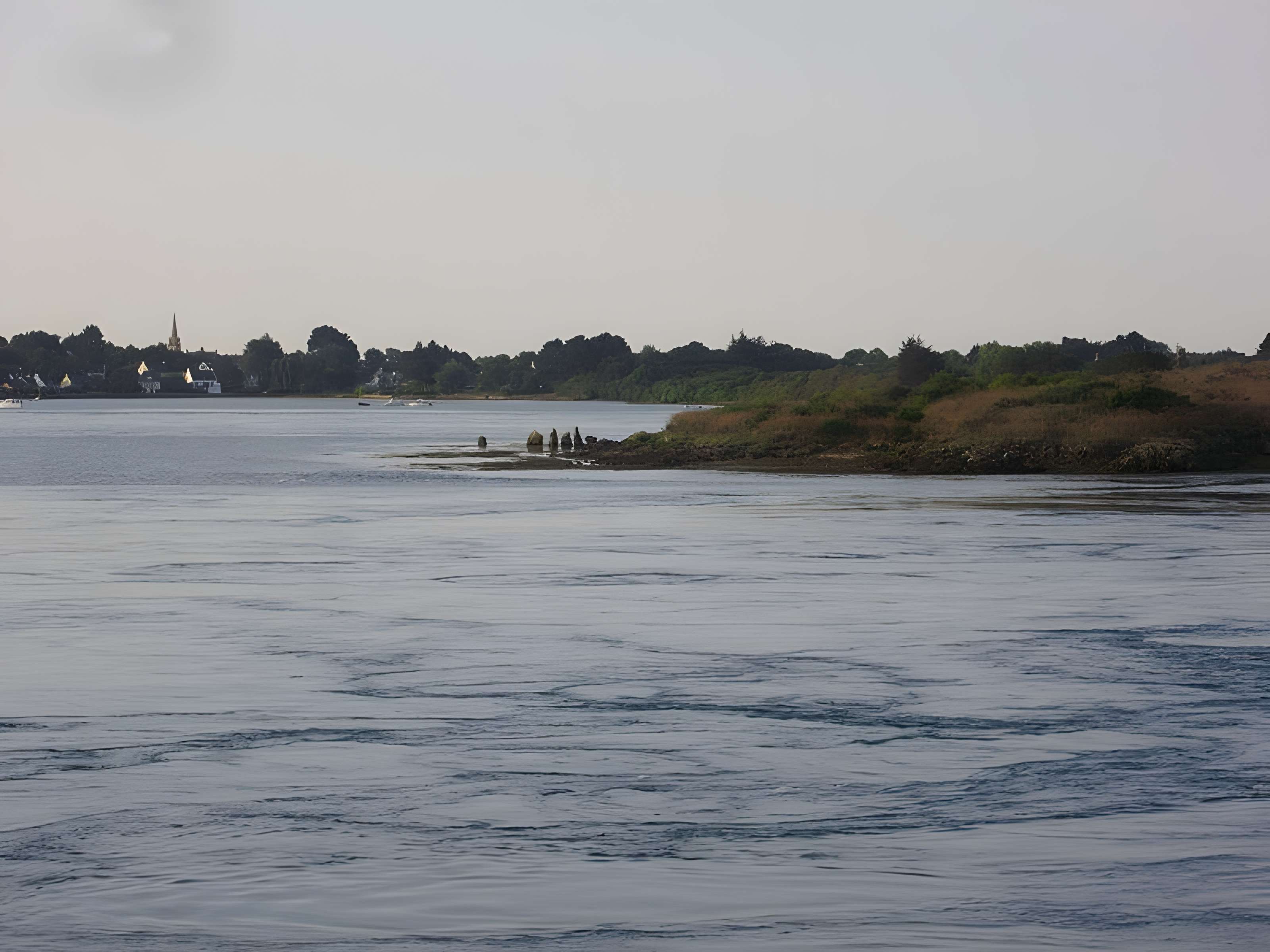 Cromlechs et ilots d'Er-Lanic