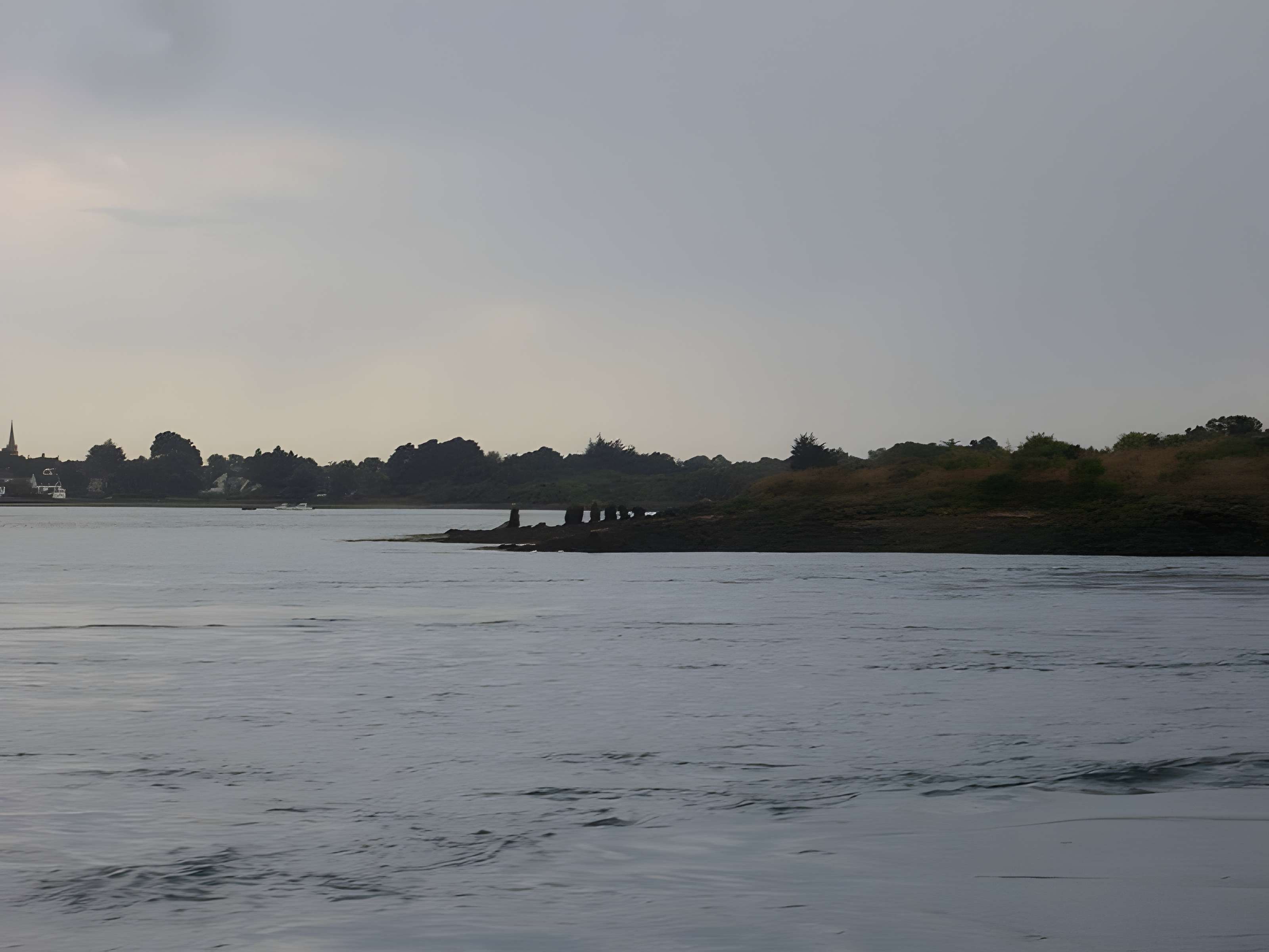 Cromlechs et ilots d'Er-Lanic