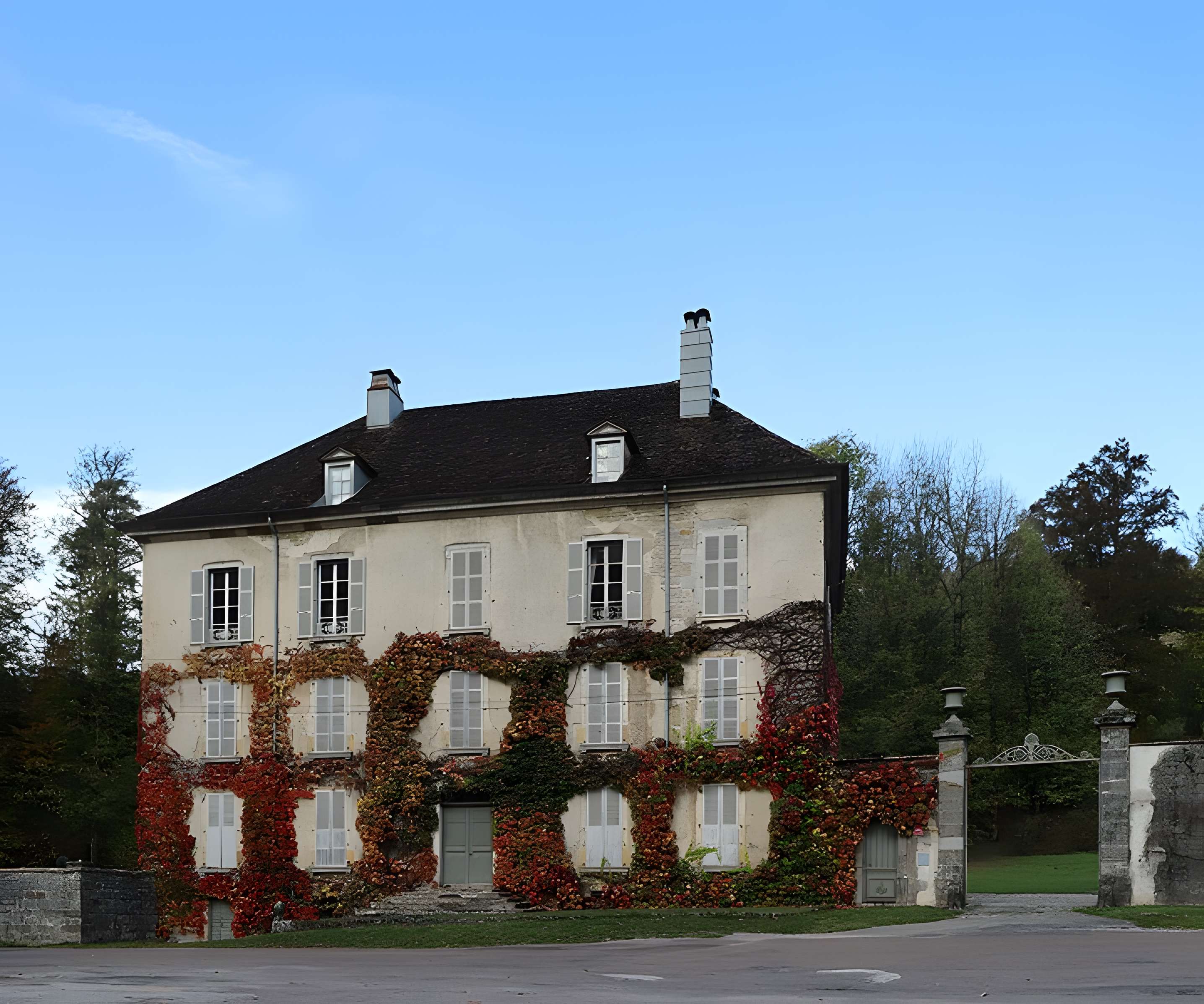 Demeure de maître de forges à Bourg-de-Sirod
