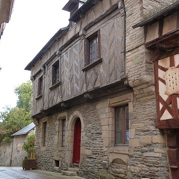 Deux maisons en pans de bois 5-7 Rue des Trente à Josselin