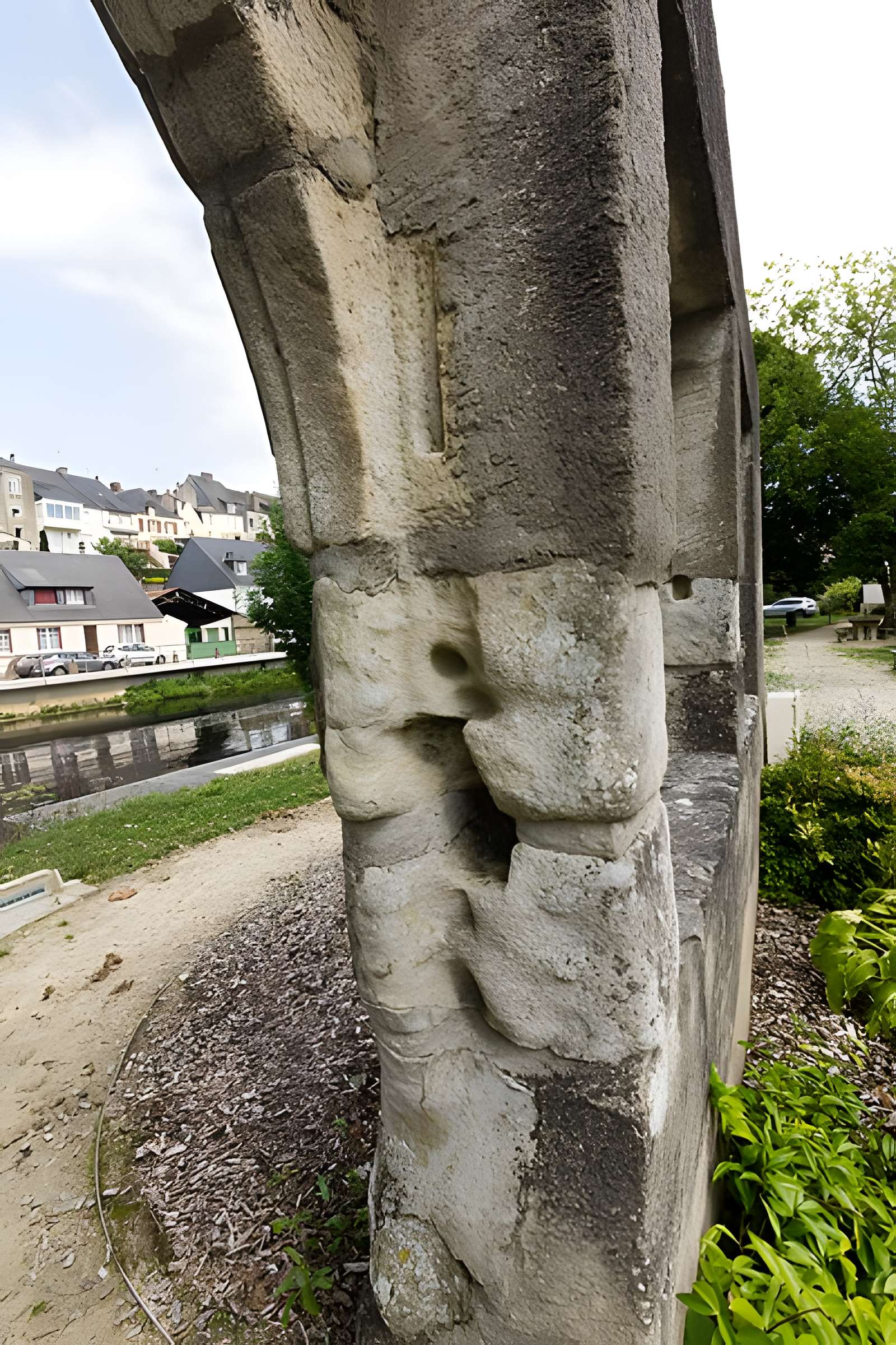Deux maisons en pans de bois 5-7 Rue des Trente à Josselin