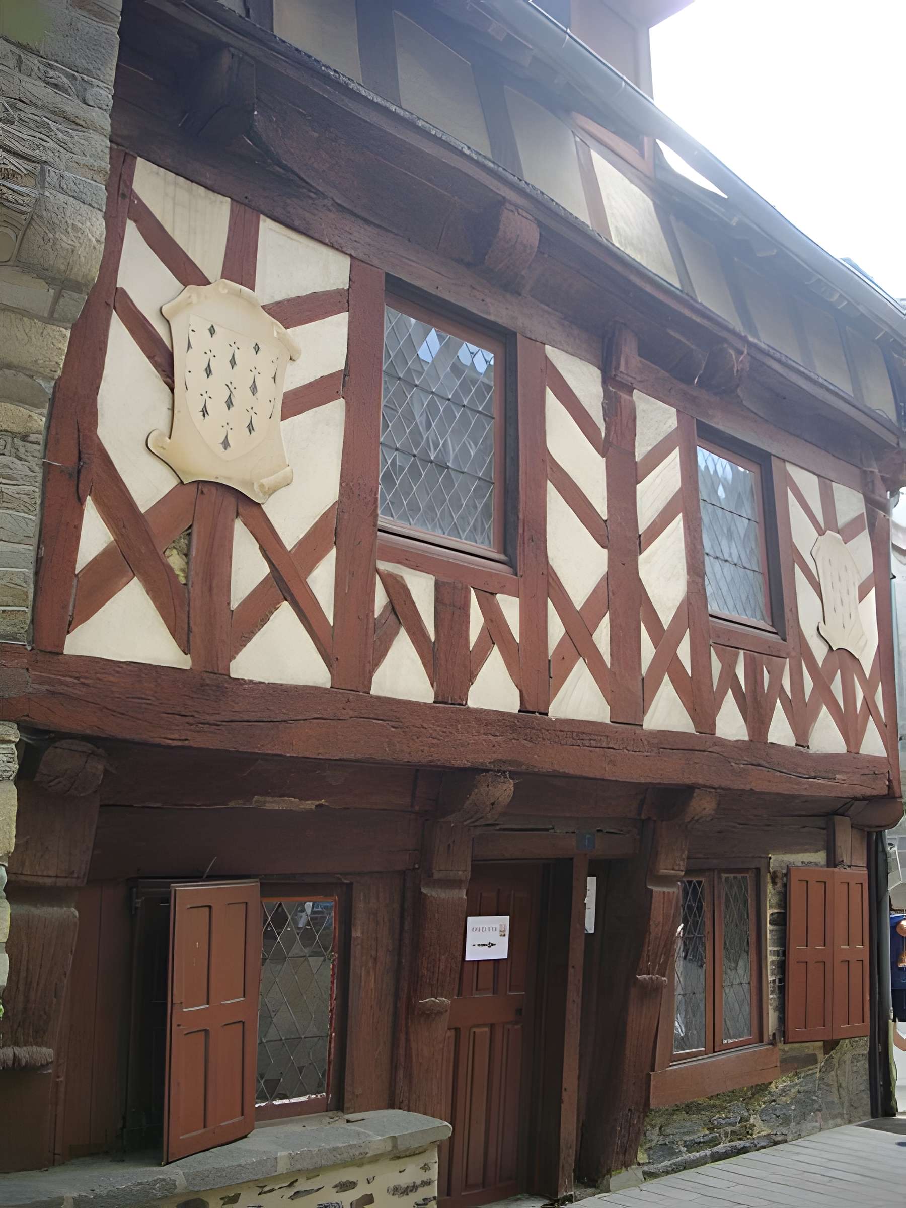Deux maisons en pans de bois 5-7 Rue des Trente à Josselin