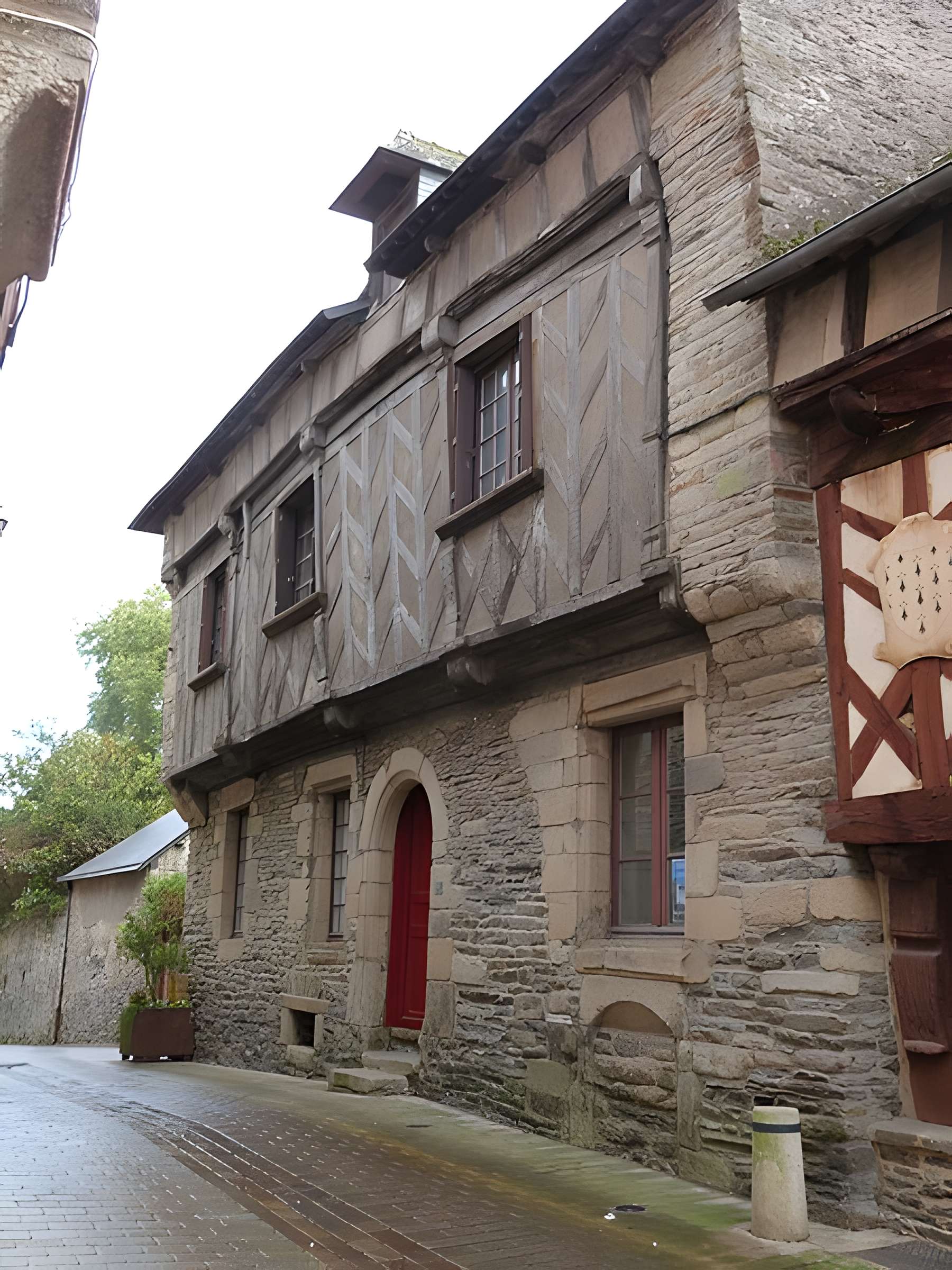 Deux maisons en pans de bois 5-7 Rue des Trente à Josselin