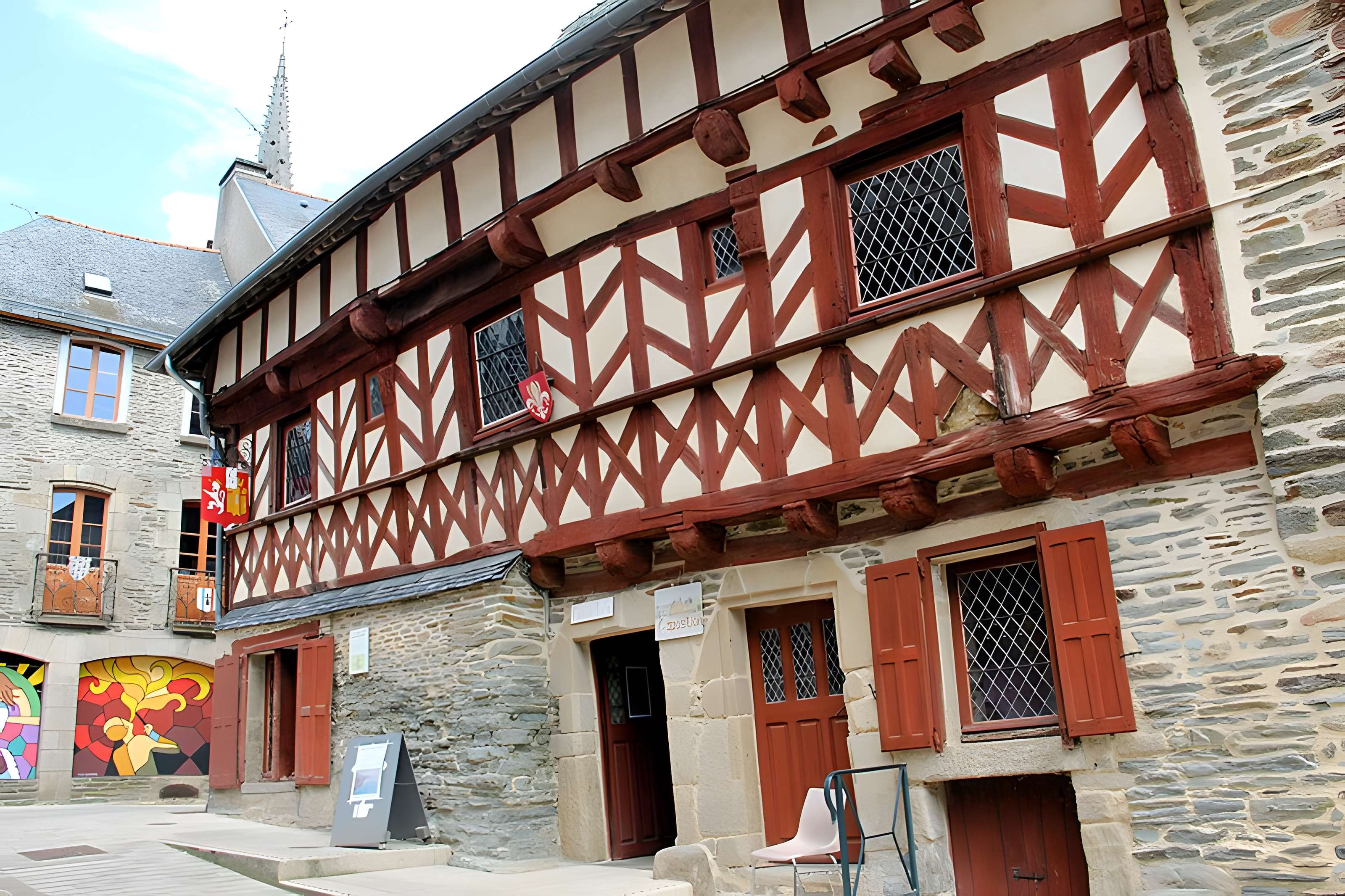 Deux maisons en pans de bois 5-7 Rue des Trente à Josselin