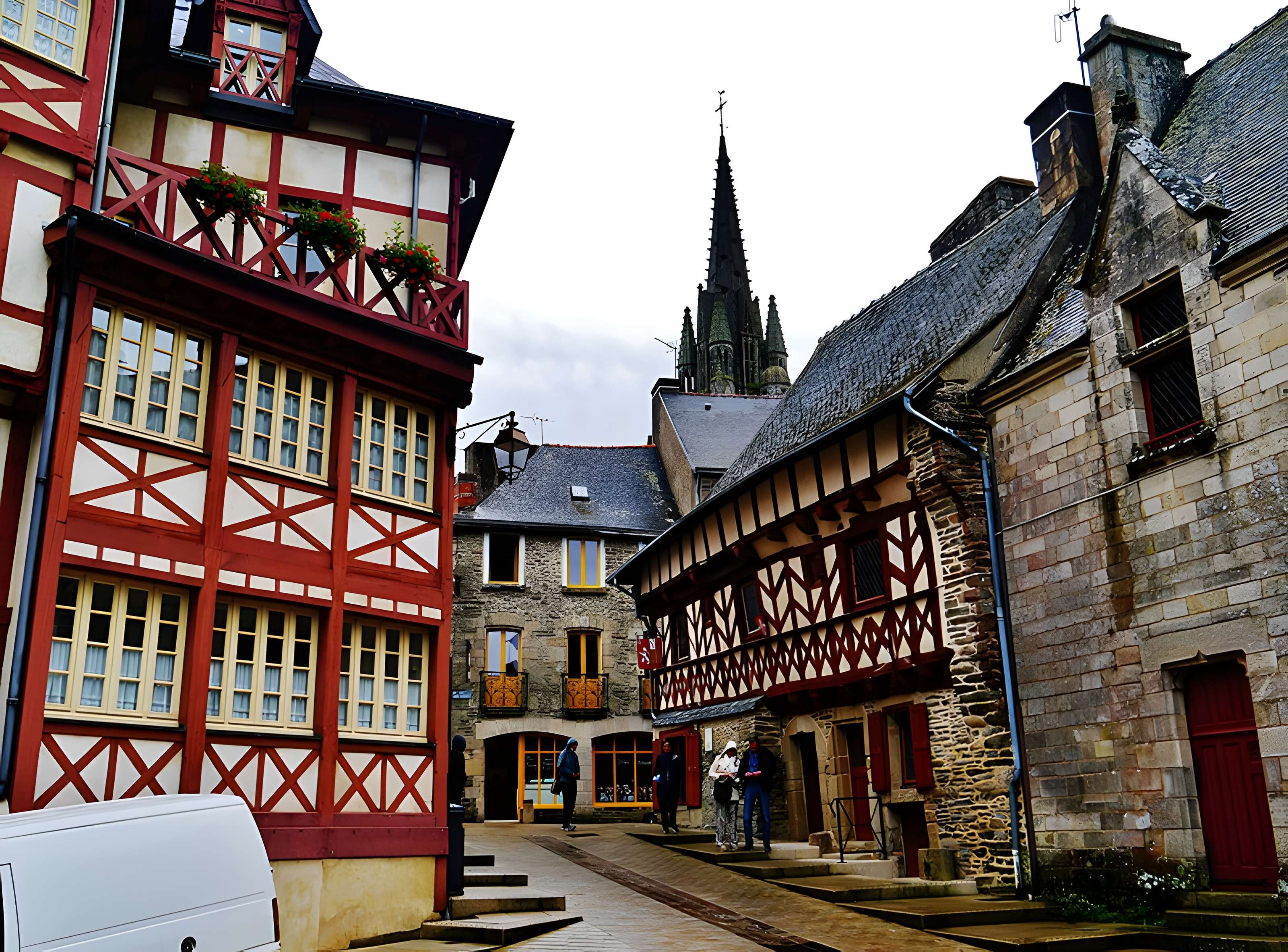 Deux maisons en pans de bois 5-7 Rue des Trente à Josselin