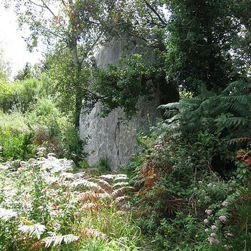 Deuxième menhir de Kerscaven à Penmarch