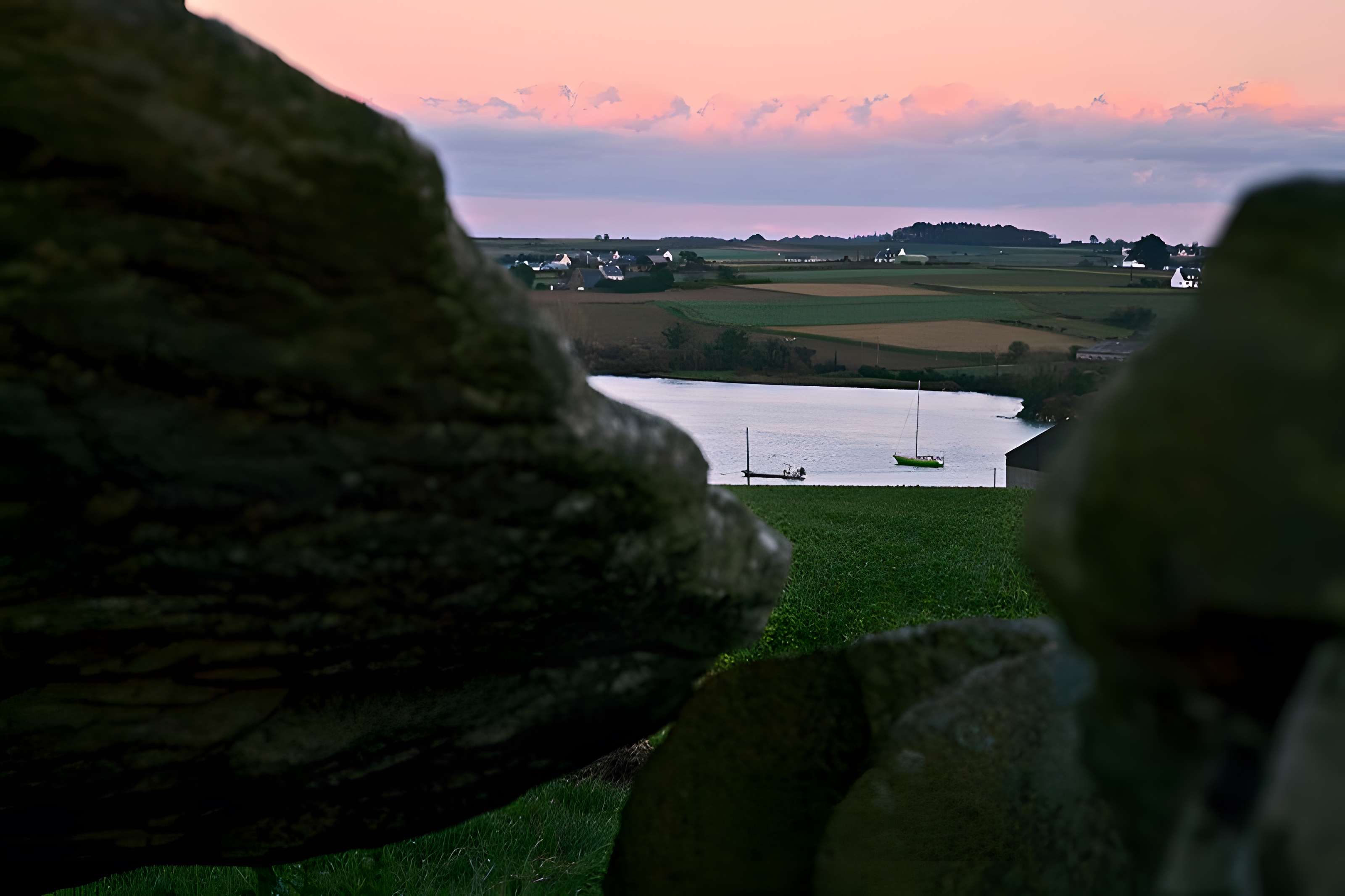 Dolmen de Boutouiller à Saint-Pol-de-Léon