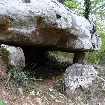 Dolmen de Cantegrel à Saint-Chamassy