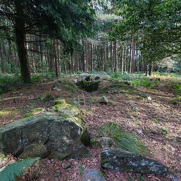 Dolmen de Corn-er-Houët à Caurel
