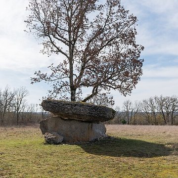 Dolmen de Ferrières-Haut à Limogne-en-Quercy