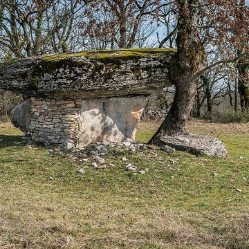 Dolmen de Ferrières-Haut à Limogne-en-Quercy