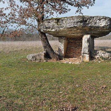 Dolmen de Ferrières-Haut à Limogne-en-Quercy