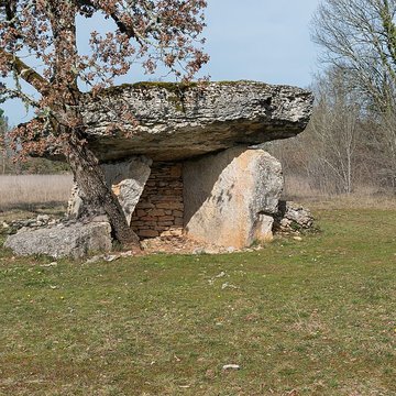 Dolmen de Ferrières-Haut à Limogne-en-Quercy
