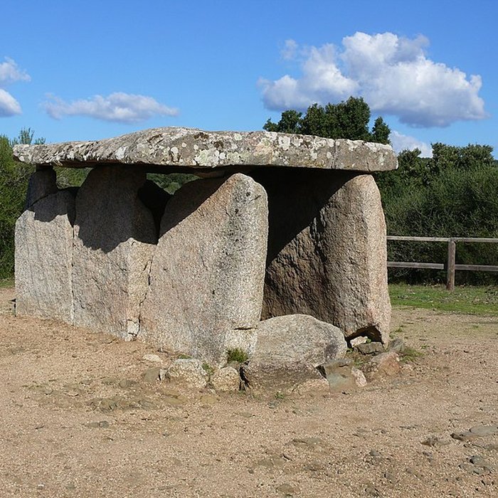 Photo de Dolmen de Funtanaccia à Sartène