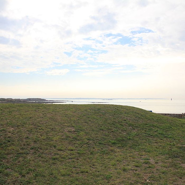 Photo de Dolmen à couloir sous tumulus