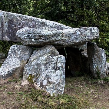 Dolmen de Gohquer à Plouharnel