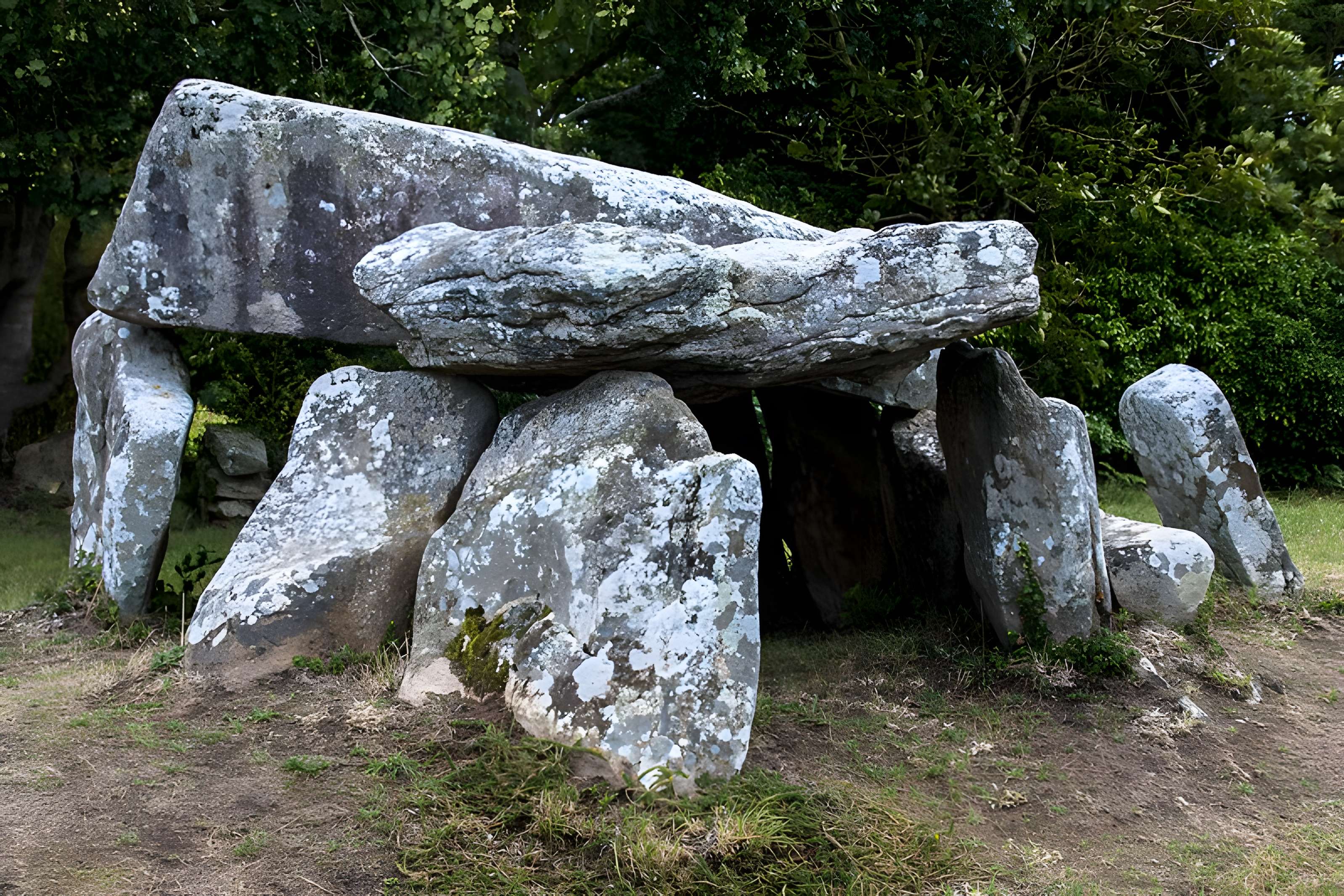 Dolmen de Gohquer à Plouharnel