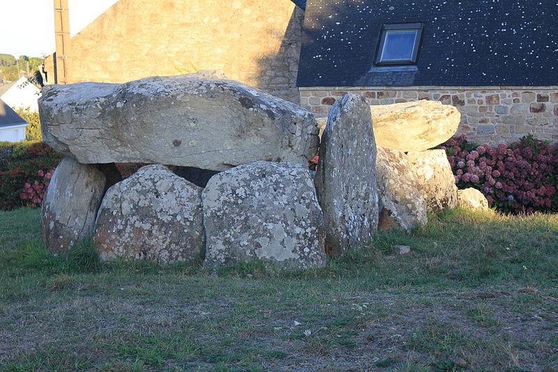 Dolmen de Kerguéran à Belz