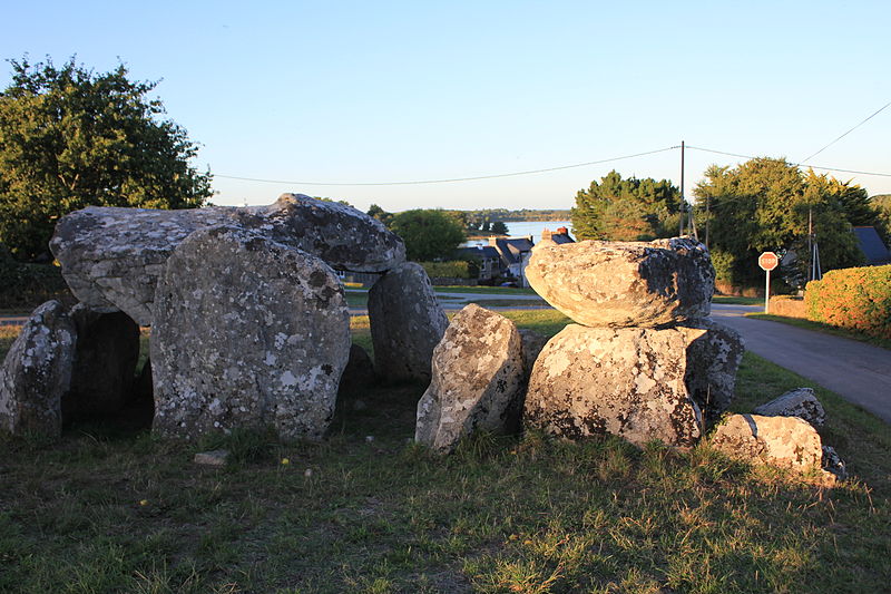 Dolmen de Kerguéran à Belz