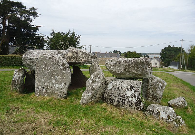 Dolmen de Kerguéran à Belz