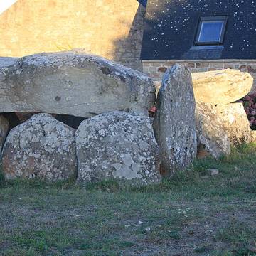 Dolmen de Kerguéran à Belz