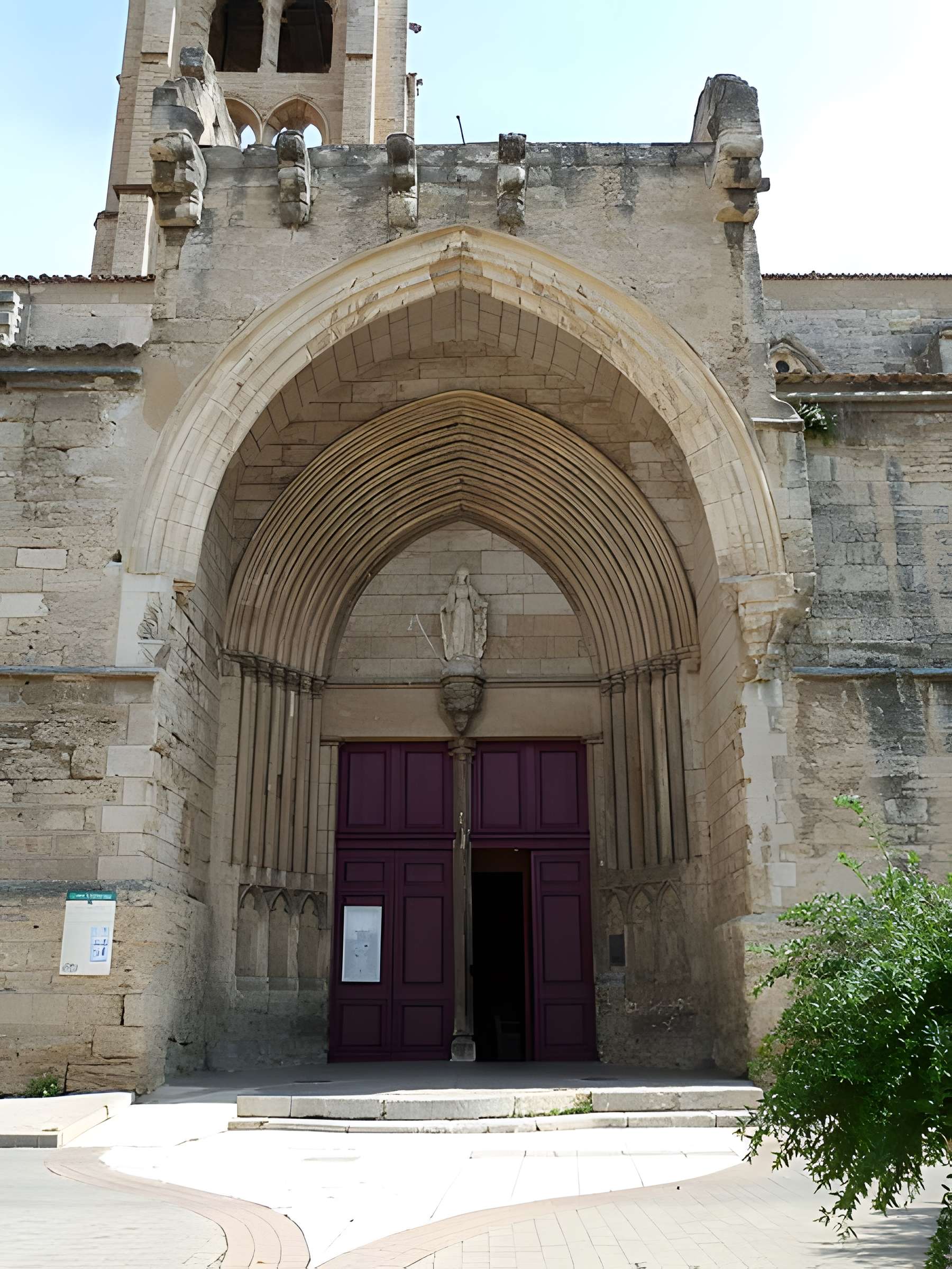 Église Saint-André de Montagnac