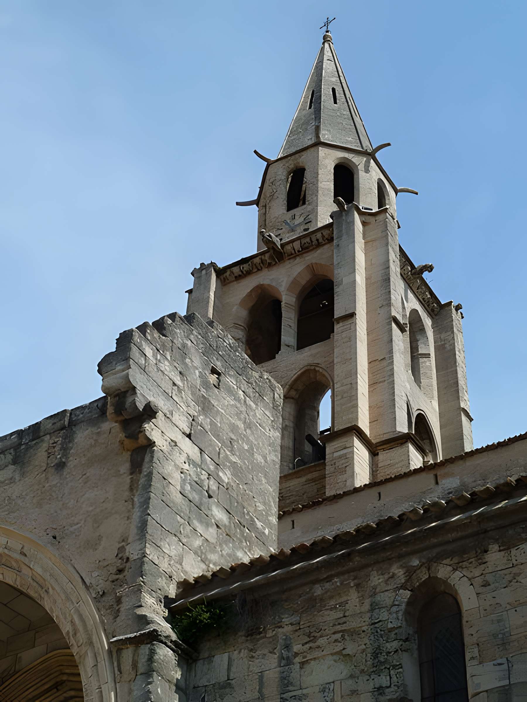 Église Saint-André de Montagnac