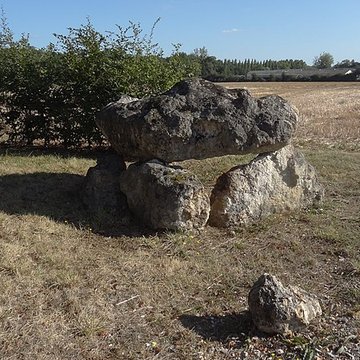 Dolmen de la Couture à Saint-Hilaire-la-Gravelle