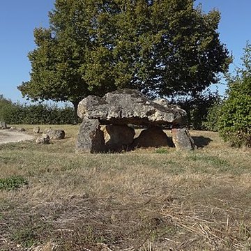 Dolmen de la Couture à Saint-Hilaire-la-Gravelle