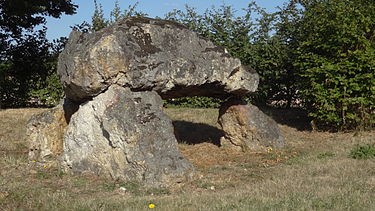 Dolmen de la Couture à Saint-Hilaire-la-Gravelle 
