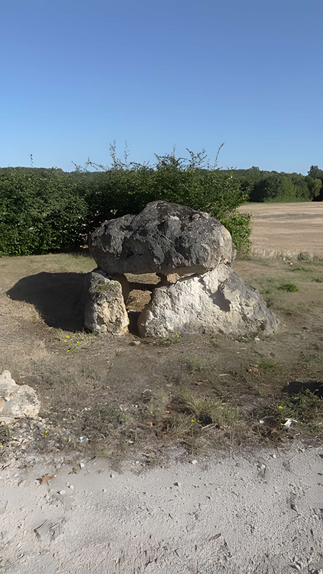 Dolmen de la Couture à Saint-Hilaire-la-Gravelle