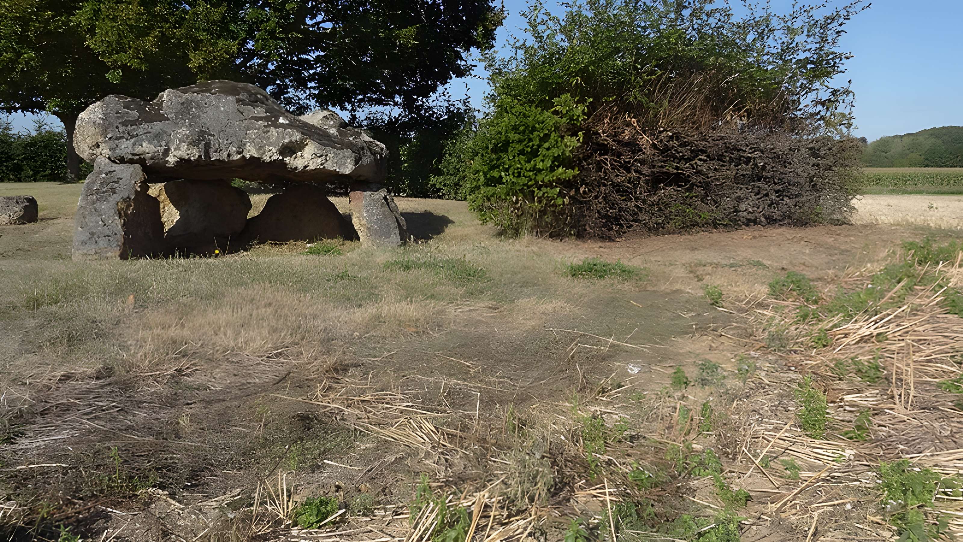 Dolmen de la Couture à Saint-Hilaire-la-Gravelle