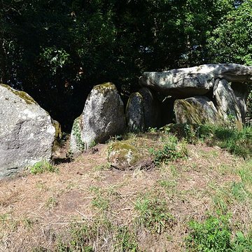 Dolmen de Lestriguiou à Plomeur
