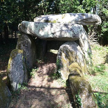 Dolmen de Lestriguiou à Plomeur
