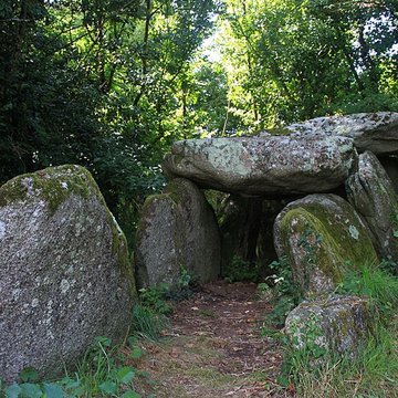 Dolmen de Lestriguiou à Plomeur