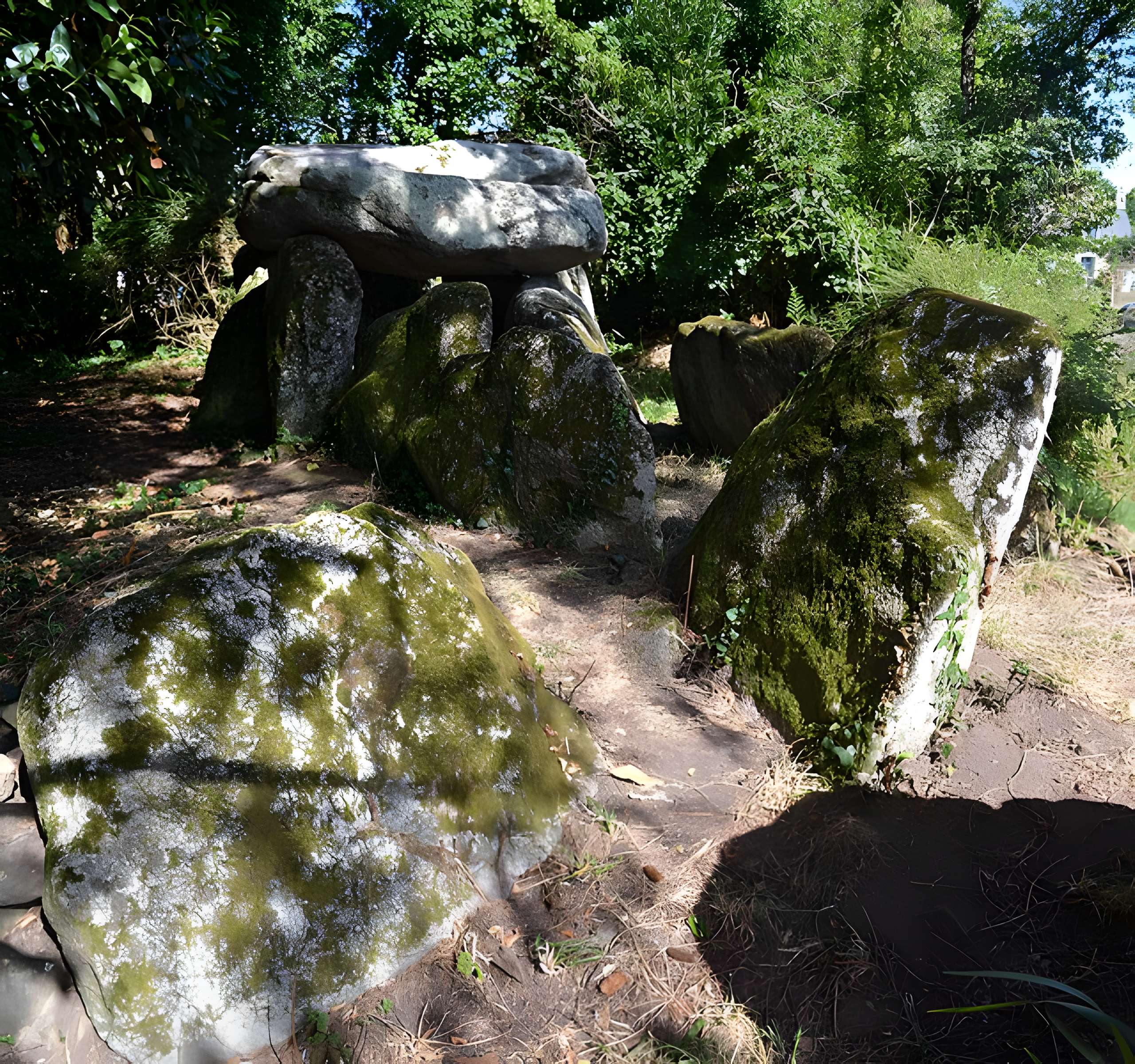 Dolmen de Lestriguiou à Plomeur