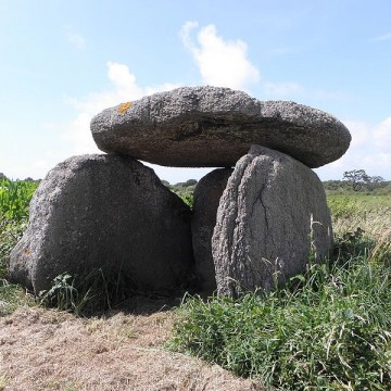 dolmen de mezou poulyot a porspoder