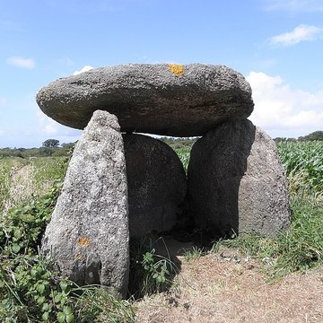 Dolmen de Mezou Poulyot à Porspoder