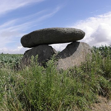 Dolmen de Mezou Poulyot à Porspoder