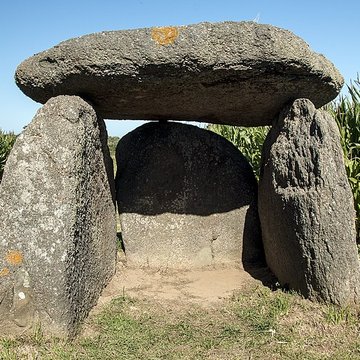 Dolmen de Mezou Poulyot à Porspoder