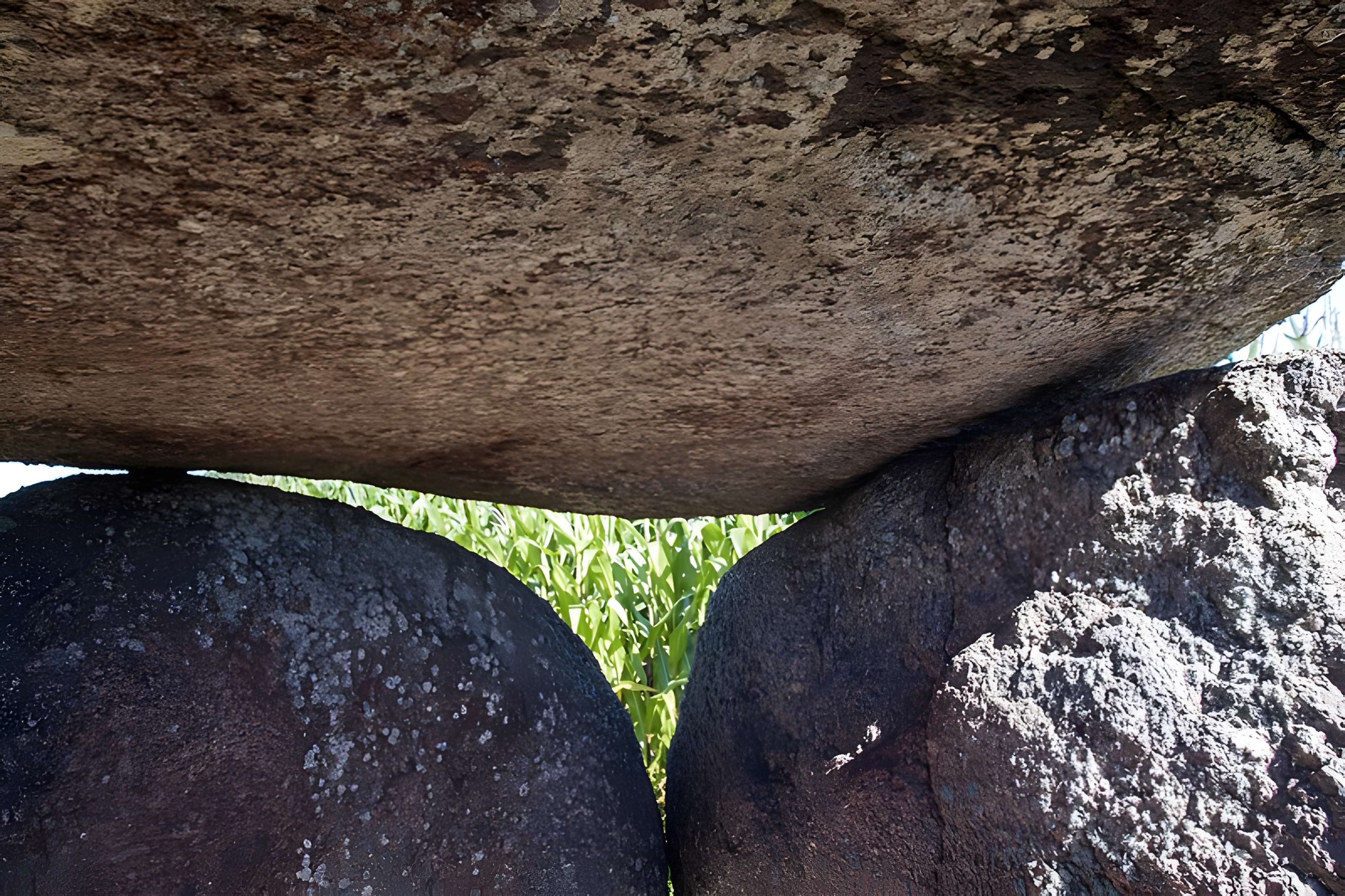 Dolmen de Mezou Poulyot à Porspoder