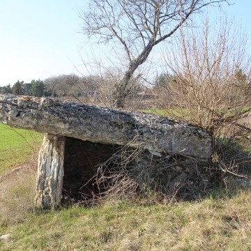 dolmen de pajot a limogne en quercy