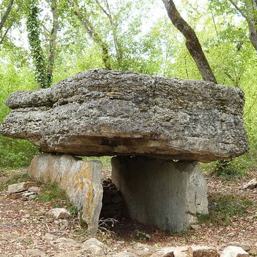 Dolmen de Pech-Lapeyre à Limogne-en-Quercy