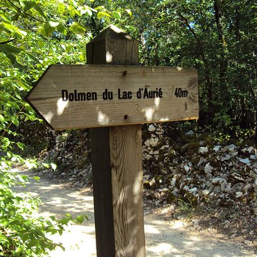 Dolmen de Pech-Lapeyre à Limogne-en-Quercy