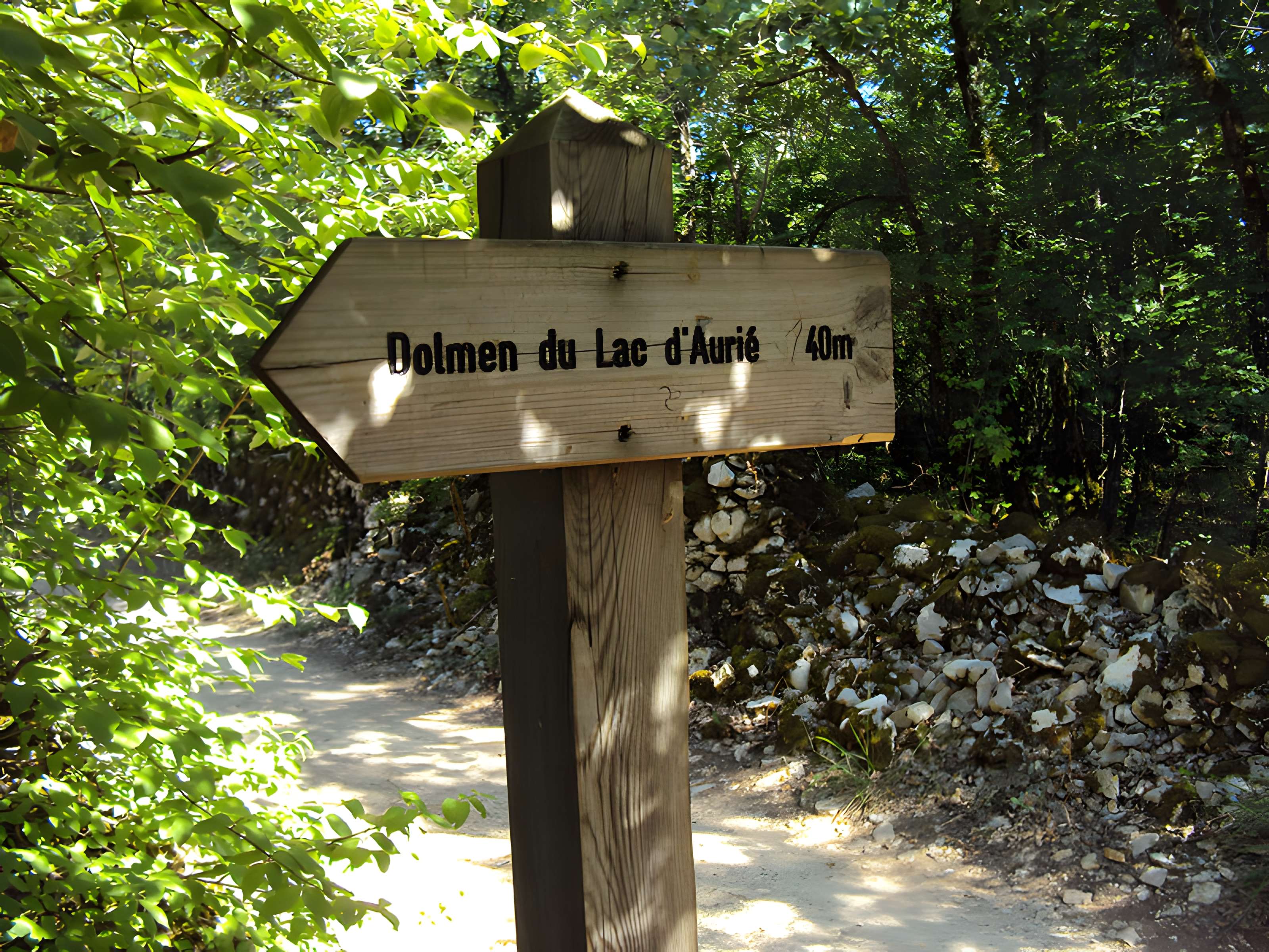 Dolmen de Pech-Lapeyre à Limogne-en-Quercy