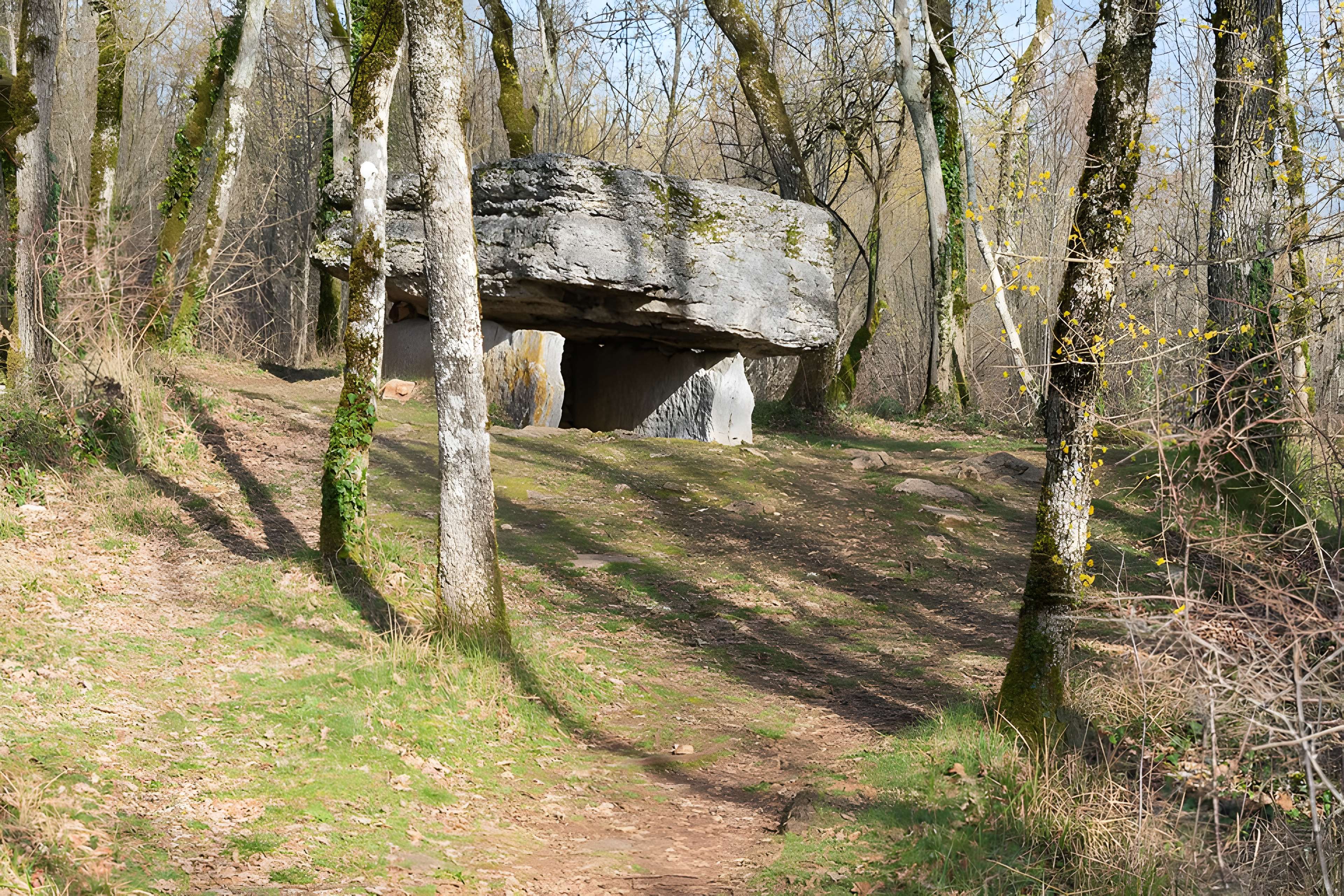 Dolmen de Pech-Lapeyre à Limogne-en-Quercy