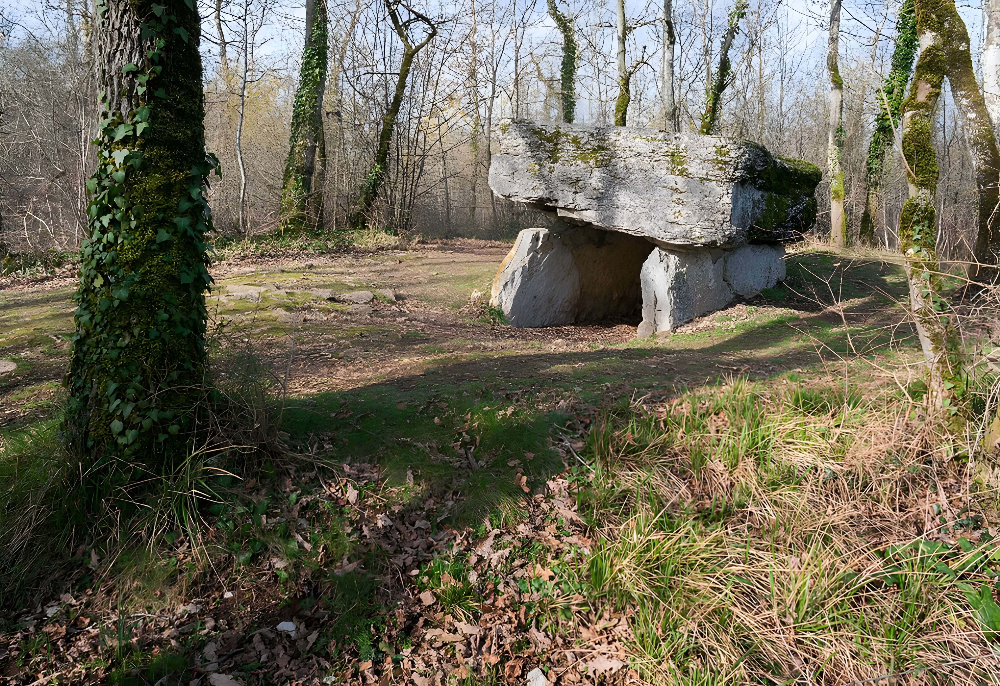 Dolmen de Pech-Lapeyre à Limogne-en-Quercy