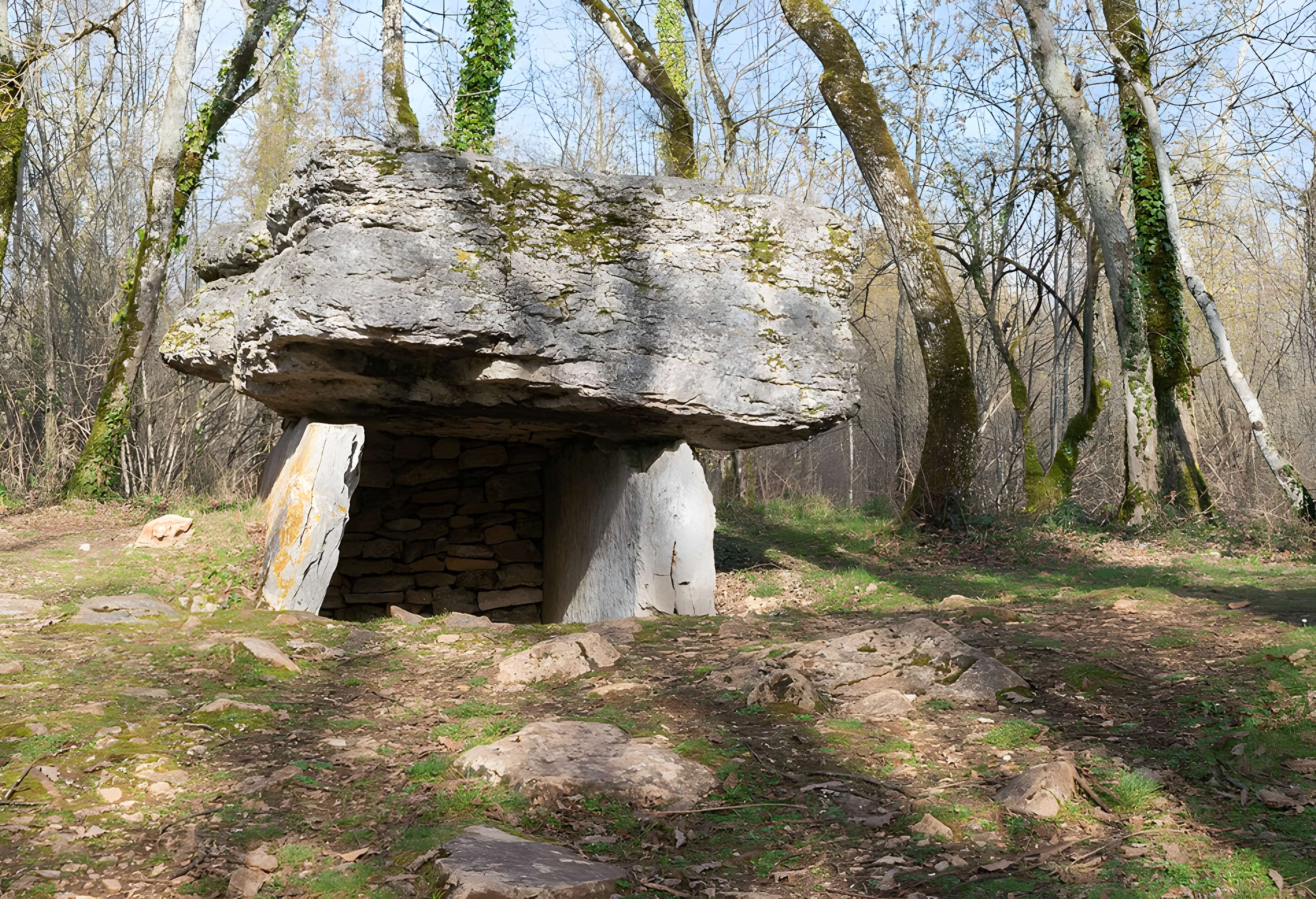 Dolmen de Pech-Lapeyre à Limogne-en-Quercy