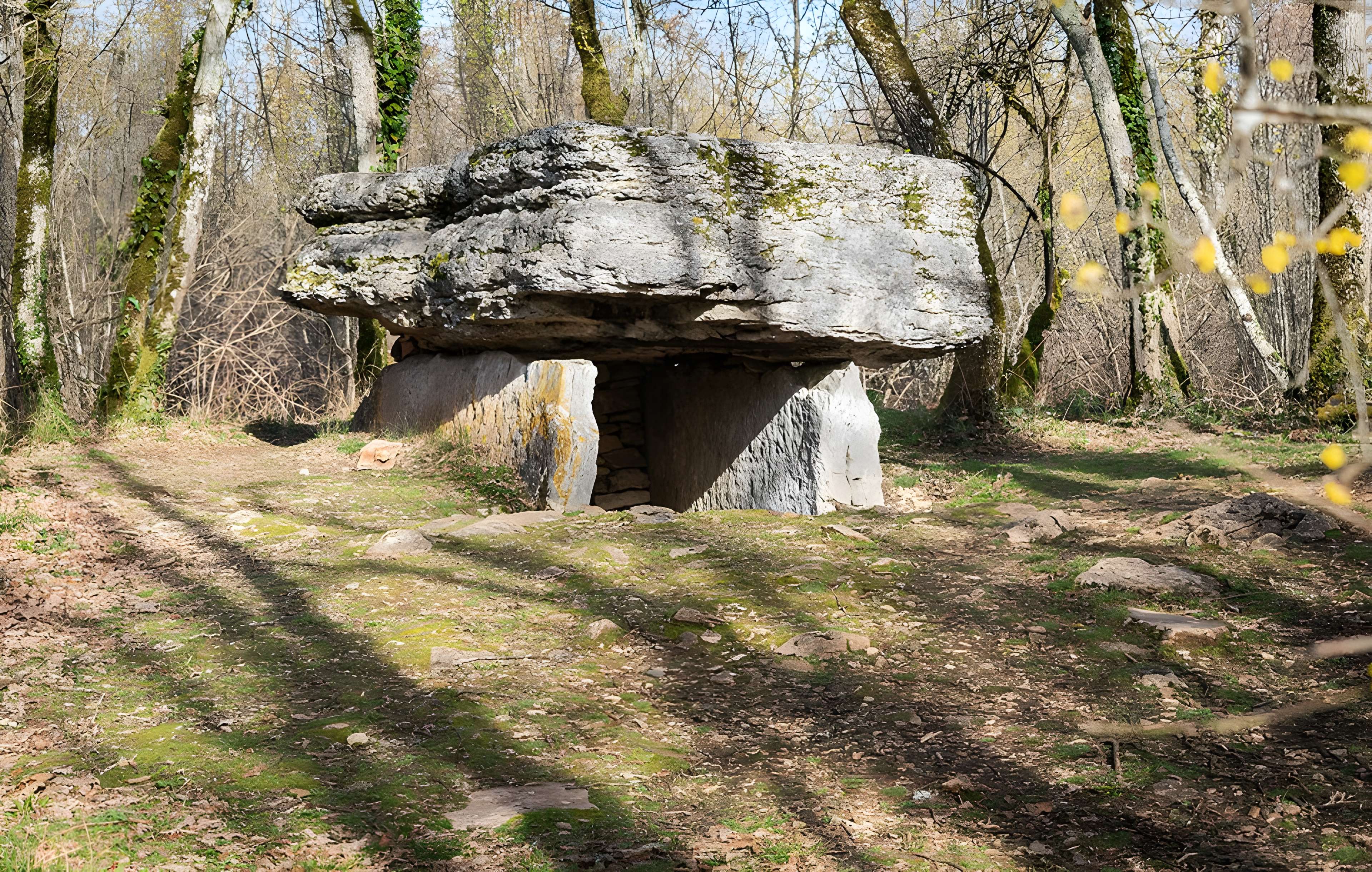 Dolmen de Pech-Lapeyre à Limogne-en-Quercy